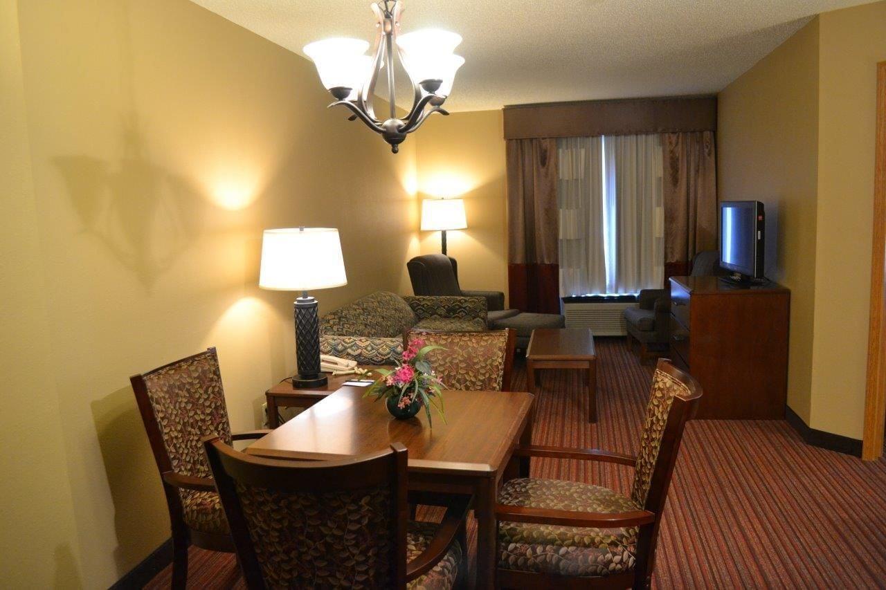 Hotel Baymont By Wyndham Mequon Milwaukee Area Exterior foto