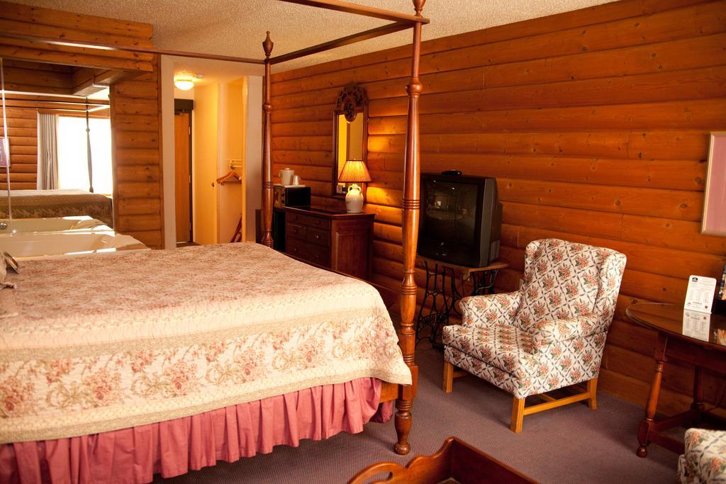 Hotel Baymont By Wyndham Mequon Milwaukee Area Habitación foto